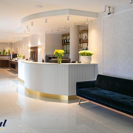 מארקי Hotel Mistral מראה חיצוני תמונה