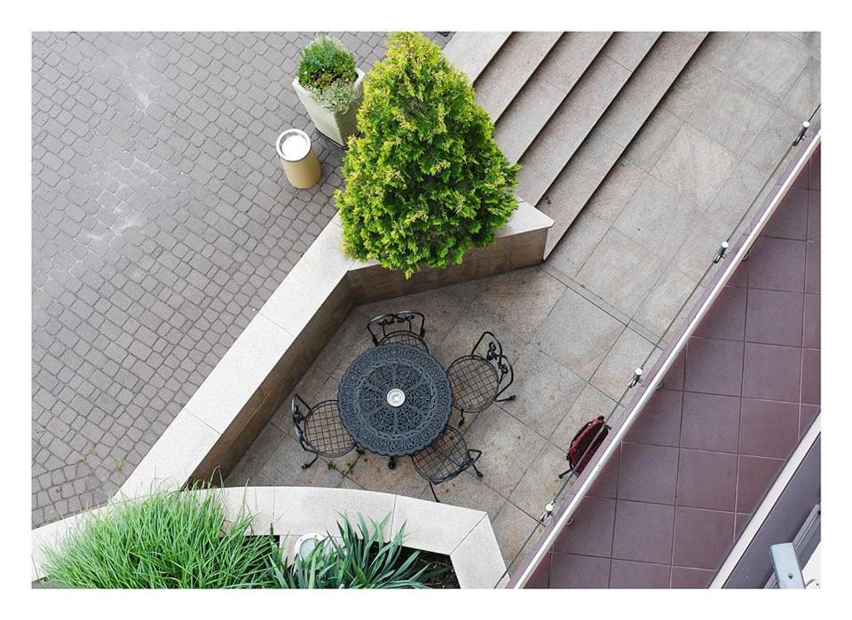 מארקי Hotel Mistral מראה חיצוני תמונה