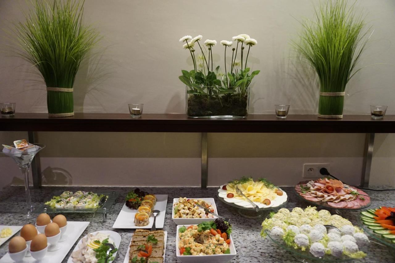 מארקי Hotel Mistral מראה חיצוני תמונה